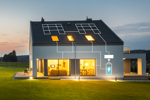 CER image - electric-house-with-battery-storage-at-night